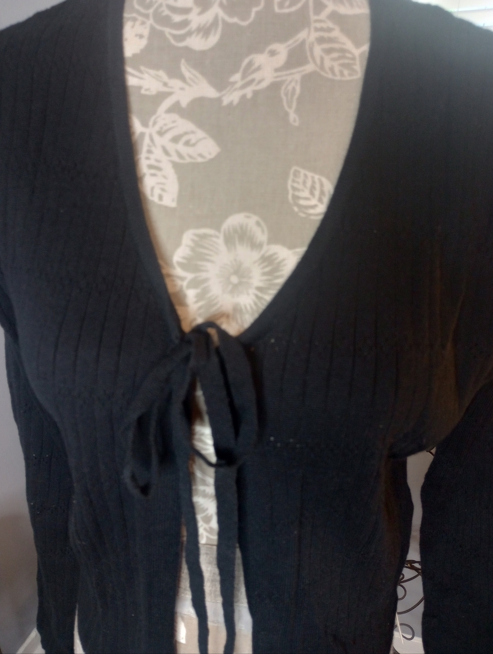 2‎ For $10 Black Ribbed Tie-Front Cardigan Khol's - Picture 3 of 6